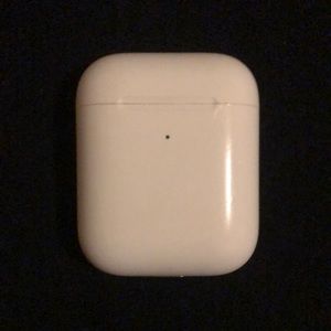 Apple AirPods 2nd Generation (Charging Case Only)